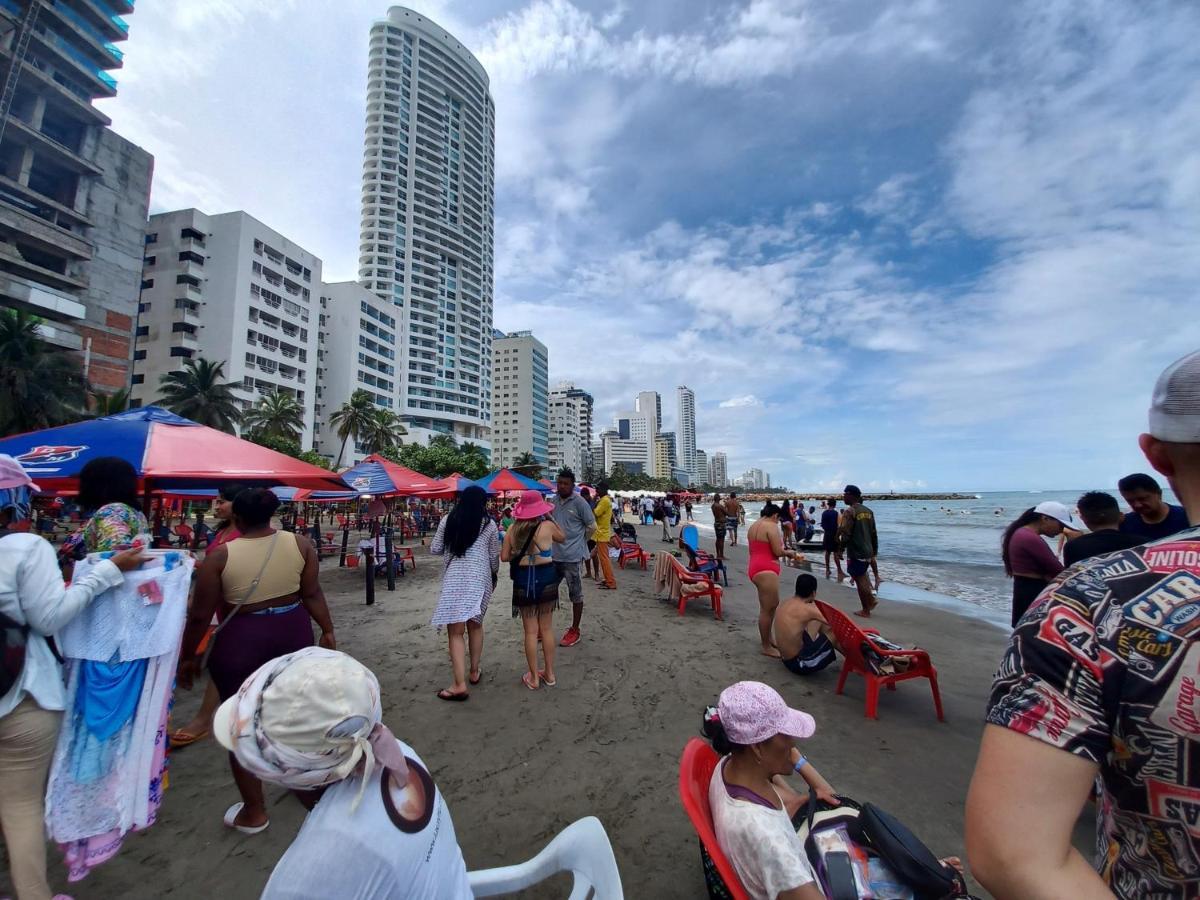 Edificio Delfines Playa *