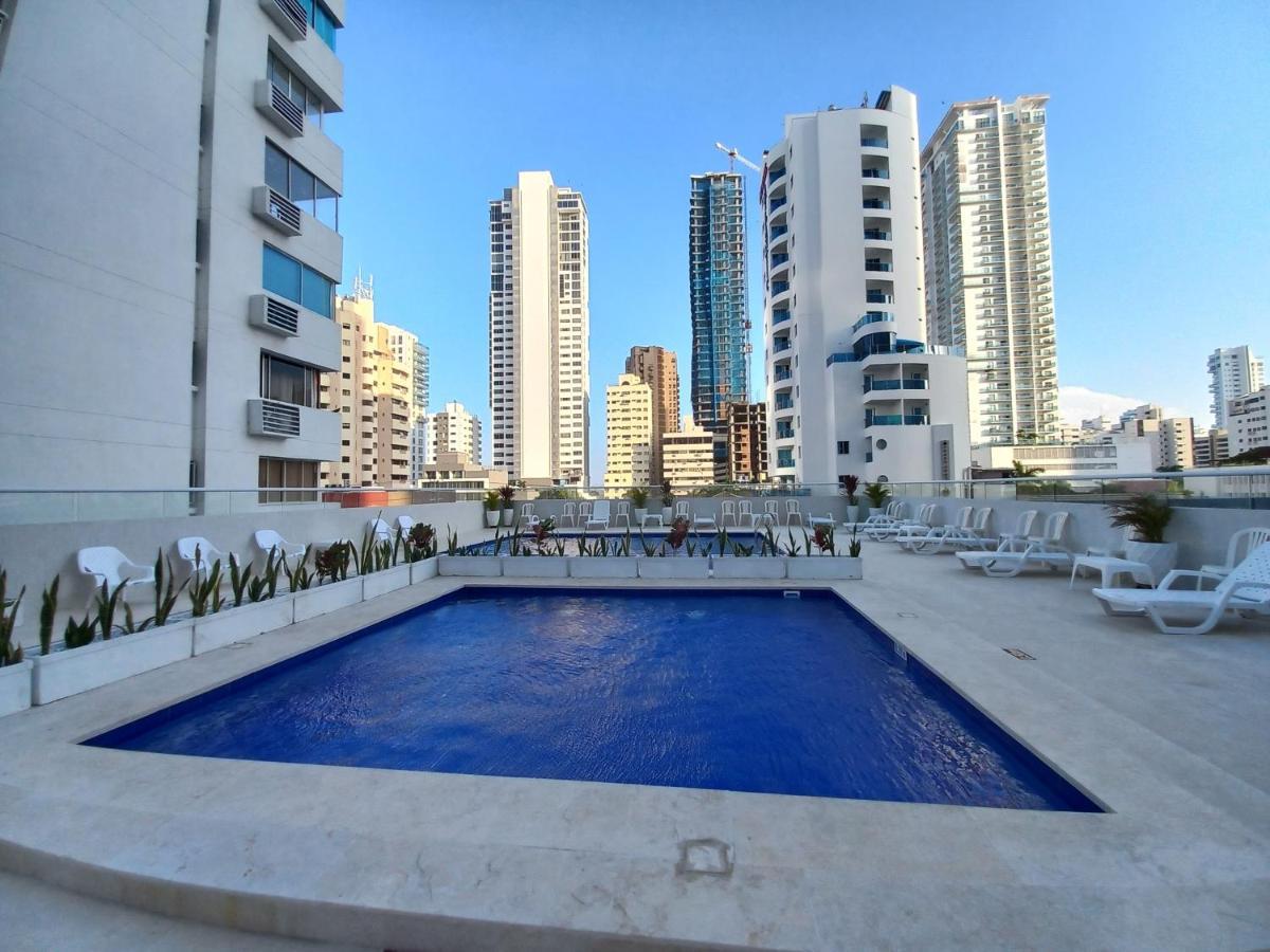 Edificio Delfines Playa