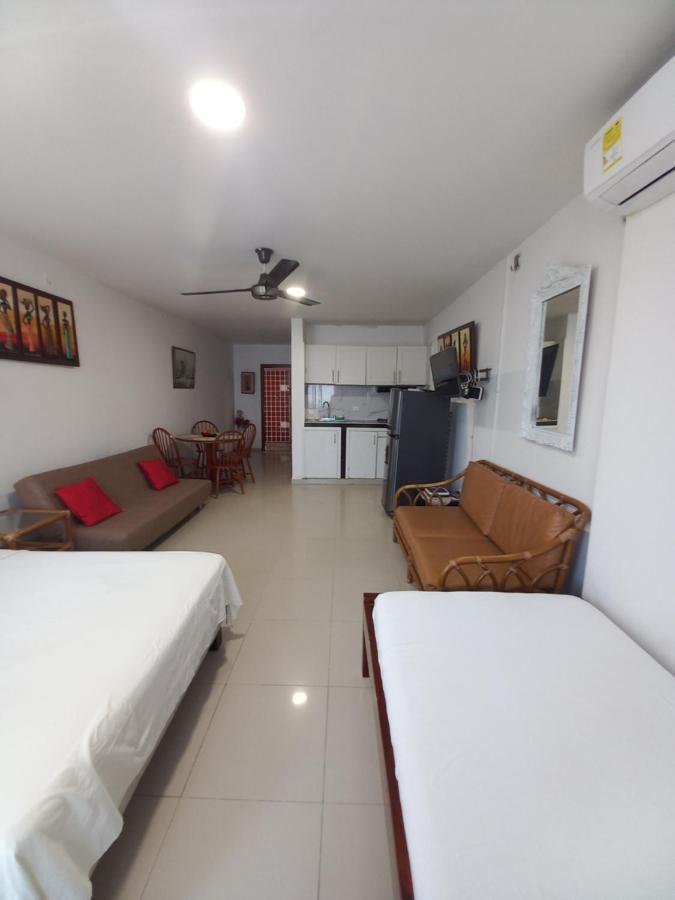 Edificio Delfines Playa *