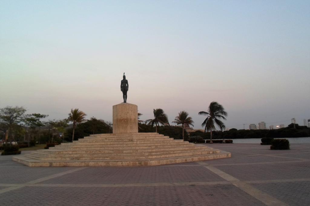 Edificio Delfines Playa * Cartagena