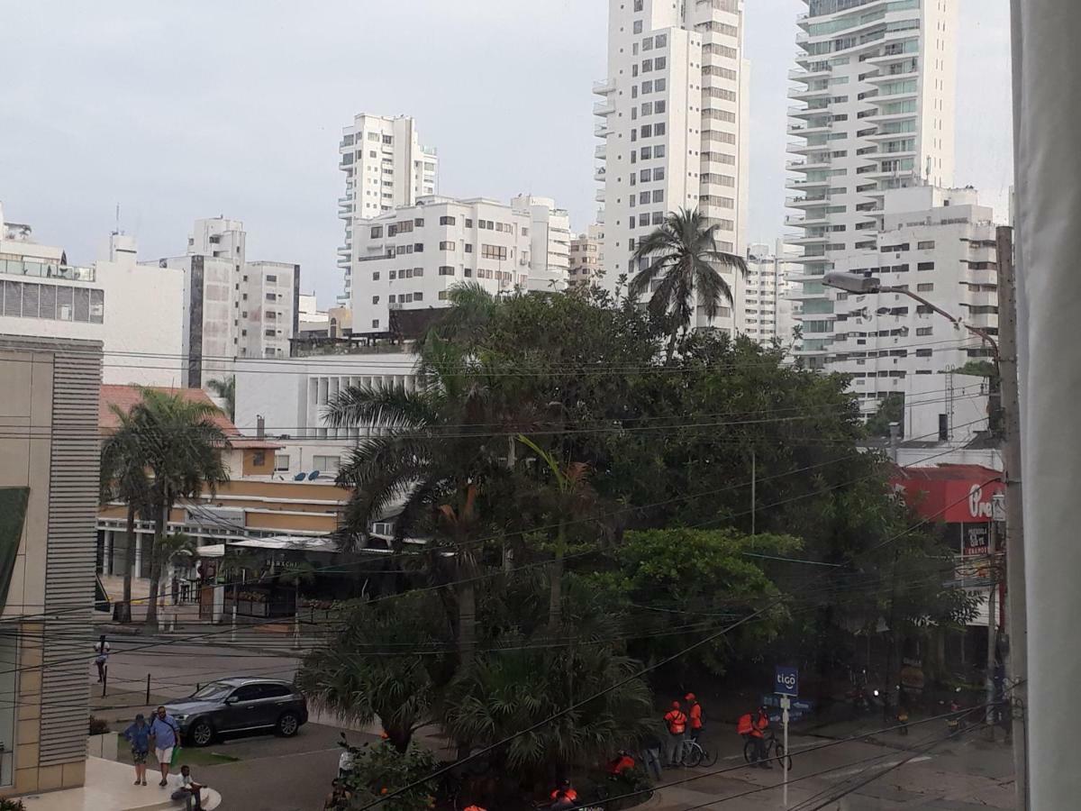 Edificio Delfines Playa * Cartagena